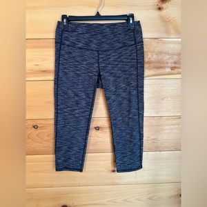 Athleta Cropped Leggings Medium